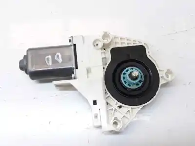 Pezzo di ricambio per auto di seconda mano motore alzacristalli anteriore destro per audi a6 avant 3.0 v6 24v tdi riferimenti oem iam 8k0959802b