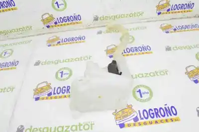 Second-hand car spare part windscreen washer bottle for bmw 3 compact (e46) 316 ti oem iam references 61687010988  61687003353