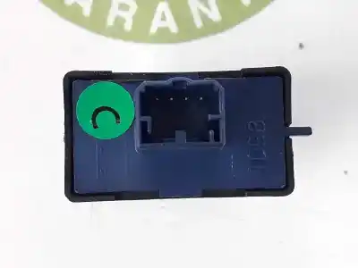 Second-hand car spare part right front power window switch for opel combo furgoneta/monovolumen (x12) 1.6 cdti (b05) oem iam references 7354612800  30170239