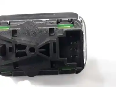 Second-hand car spare part rear right power window switch for clase c clase c familiar 2.1 cdi oem iam references a2049056502  20490582029107