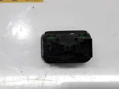 Second-hand car spare part rear right power window switch for clase c clase c familiar 2.1 cdi oem iam references a2049056502  20490582029107