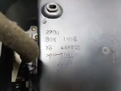 Автозапчастина б/у центральний подлокник для mitsubishi montero (v60/v70) 3.2 di-d avance посилання на oem iam mr512923  mr512923