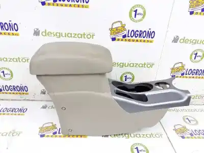 Автозапчастина б/у центральний подлокник для mitsubishi outlander (cw0) 2.2 di-d cat посилання на oem iam 8011a085ya  8011a085ya