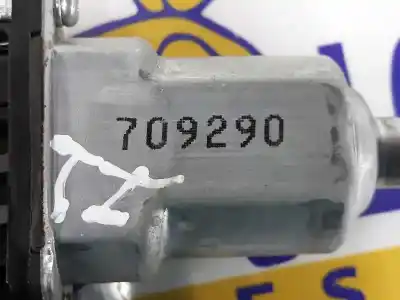 Автозапчастина б/у двиг скла задне ліво для mitsubishi outlander (cw0) 2.2 di-d cat посилання на oem iam 5713a086  5713a086