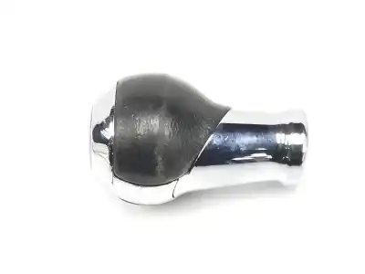 Second-hand car spare part gear lever knob for nissan np300 pick-up (d23) 2.3 dci diesel cat oem iam references 328654ja6a 328654ja6a 