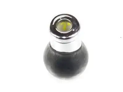 Second-hand car spare part gear lever knob for nissan np300 pick-up (d23) 2.3 dci diesel cat oem iam references 328654ja6a 328654ja6a 