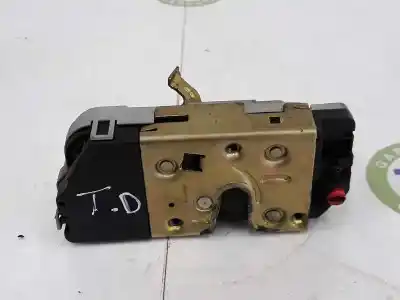 Pezzo di ricambio per auto di seconda mano serratura porta posteriore destra per peugeot 307 break (3e) 2.0 hdi 110 riferimenti oem iam 9138c0