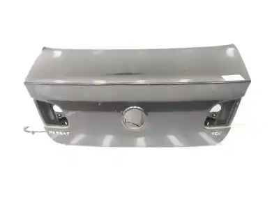 Recambio de automóvil de segunda mano de PORTON TRASERO para VOLKSWAGEN PASSAT BERLINA  referencias OEM IAM 3C5827025H 3C5827025H NEGRO 3Q/C8Z 