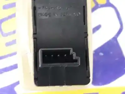 Second-hand car spare part left front power window switch for bmw 5 (e60) 520 d oem iam references 61319122110  61319122110