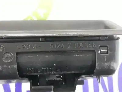 Second-hand car spare part tailgate back door handle for bmw 5 (e60) 520 d oem iam references 51247118158  51247118158