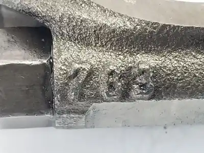 Second-hand car spare part connecting rod for citroen c4 picasso i monospace (ud_) 2.0 hdi 138 oem iam references 060390  060390