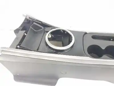 Автозапчастина б/у центральний подлокник для mazda cx7 2.2 turbodiesel посилання на oem iam eh6464420c02  eh6464420c02