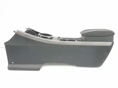 Автозапчастина б/у центральний подлокник для mazda cx7 2.2 turbodiesel посилання на oem iam eh6464420c02  eh6464420c02