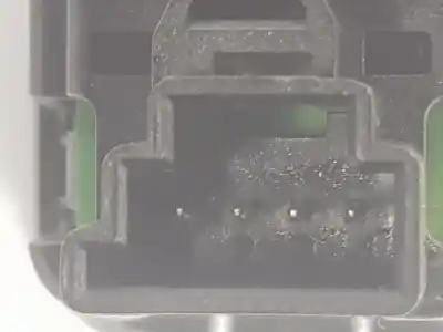 Peça sobressalente para automóvel em segunda mão botão / interruptor elevador vidro traseiro direito por mercedesbenz clase c bm 204 berlina c 220 cdi blueefficiency edition 204.002 referências oem iam a2049058202  a2049055502
