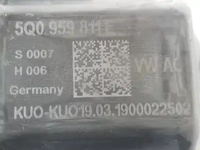 Автозапчасти б/у мотор заднего левого стекла за seat leon (5f1) 1.6 tdi ссылки oem iam 5q0959811e  5q0959811e