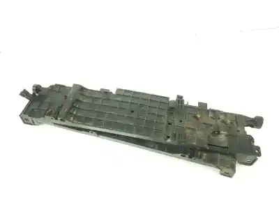 Автозапчастина б/у середній для land rover range rover (lm) tdv8 hse посилання на oem iam pcn500130  pcn500120
