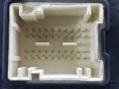 Second-hand car spare part fuse box unit for citroen c5 iii (rd_) 2.0 hdi (rdrhda) oem iam references 9664059080  966405980