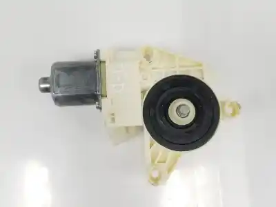 Pièce détachée automobile d'occasion MOTEUR LÈVE VITRE ARRIÈRE DROITE pour CLASE M CLASE C LIM.  Références OEM IAM A2048200642  2048200642