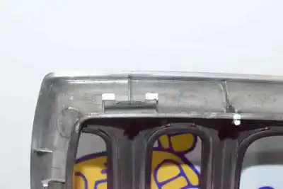 Peça sobressalente para automóvel em segunda mão grelha frontal por bmw x3 (e83) 3.0 turbodiesel referências oem iam 51133402909  