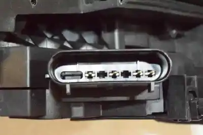 Автозапчасти б/у замок передней правой двери за ford cmax 1.0 ecoboost ссылки oem iam 2048282  am5au21812bc
