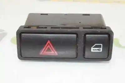 Second-hand car spare part hazard warning lights for bmw 3 (e46) 320 d oem iam references 61318368920