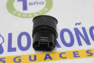 Second-hand car spare part switch for renault megane ii berlina 5p confort authentique oem iam references 8200107838  8200107838