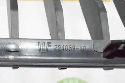 Second-hand car spare part front grille for bmw 3 (e90) 320 d oem iam references 51137120007  51137120007