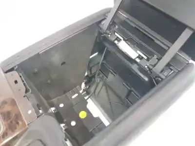 Автозапчастина б/у центральний подлокник для bmw x5 (e53) 3.0 d посилання на oem iam 51168402933  51168402933