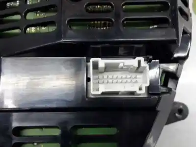 Peça sobressalente para automóvel em segunda mão quadrante por clase c clase c lim. 2.1 cdi referências oem iam a2049004909  a2c81593100