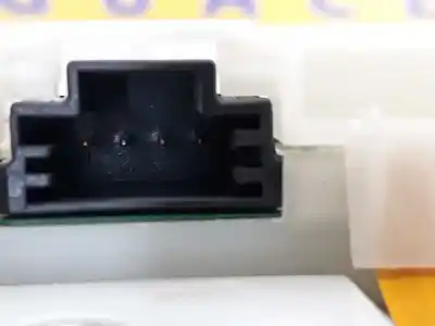 Peça sobressalente para automóvel em segunda mão luz interior por mercedes-benz clase c bm 204 berlina c 220 cdi blueefficiency edition 204.002 referências oem iam a20490630029051  20490630029051