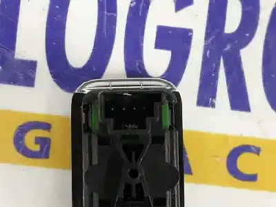Peça sobressalente para automóvel em segunda mão botão / interruptor elevador vidro traseiro direito por mercedes-benz clase c bm 204 berlina c 220 cdi blueefficiency edition 204.002 referências oem iam a2049058202  10023290