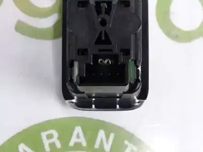 Peça sobressalente para automóvel em segunda mão botão / interruptor elevador vidro traseiro esquerdo por clase c clase c lim. 2.1 cdi referências oem iam a2049058202  10023290