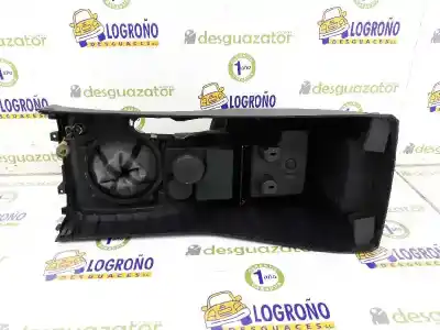 Автозапчастина б/у центральний подлокник для ssangyong actyon 2.0 td посилання на oem iam 7793132000  