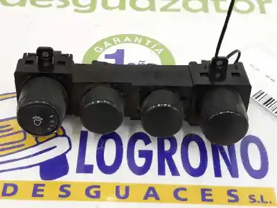Автозапчастина б/у вимикач для ssangyong actyon 2.0 td посилання на oem iam 8136031200  8136031000