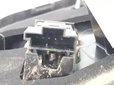 Second-hand car spare part right tailgate light for clase c clase e lim. 2.1 cdi oem iam references a2129060258  2129060258