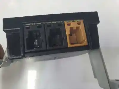 Автозапчасти б/у антенный усилитель за audi a3 (8p1) 1.9 tdi ссылки oem iam 8p4035225d  8p4035225d