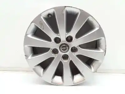Автозапчастина б/у шина для opel astra j sports tourer (p10) 2.0 cdti (35) посилання на oem iam 13276347