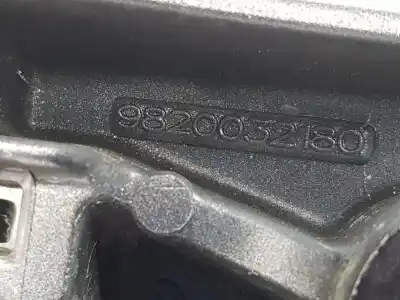 Автозапчастина б/у петля для citroen jumpy furgon club xl посилання на oem iam 9820032180  9820032180