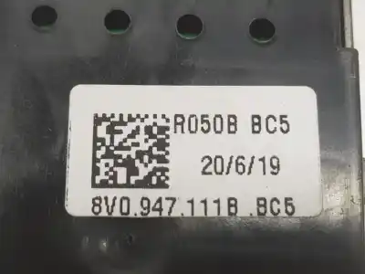 Автозапчасти б/у внутренний свет за audi q2 (gab, gag) 30 tfsi ссылки oem iam 8v0947111b  8v0947111b