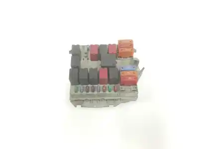 Peça sobressalente para automóvel em segunda mão caixa de fusíveis e relés por alfa romeo gt (937_) 1.9 jtd (937cxn1b) referências oem iam 51742420