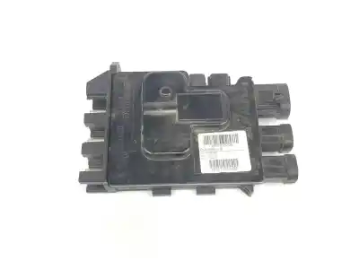 Pièce détachée automobile d'occasion boîtes à fusibles pour renault trafic iii autobús (jg_) 1.6 dci 125 (jgmh) références oem iam 243501820r 243501820r 