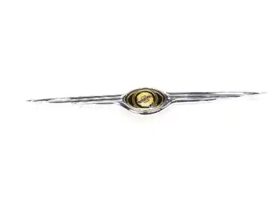 Pièce détachée automobile d'occasion emblème / logo pour chrysler 300 m (lr) 2.7 v6 références oem iam 05011615aa 04805044 