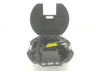 Pièce détachée automobile d'occasion CRIC HYDRAULIQUE pour RENAULT GRAND MODUS  Références OEM IAM 8200242037  8200225839