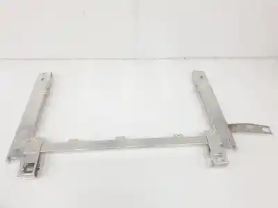 Pièce détachée automobile d'occasion traverse inférieure pour bmw serie x1 2.0 16v turbodiesel références oem iam 51117301605 51117301603 