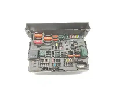 Pezzo di ricambio per auto di seconda mano scatola relè/fusibili per bmw 1 coupé (e82) 118 d riferimenti oem iam 61149119445
