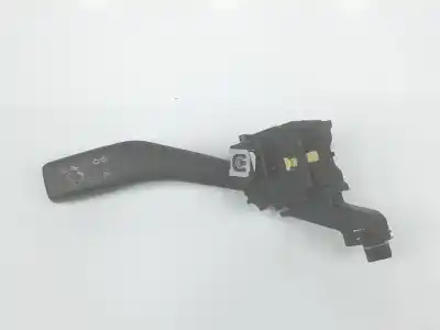 Peça sobressalente para automóvel em segunda mão comutador de piscas  por volkswagen golf vi 2.0 16v tsi referências oem iam 1k0953513e
