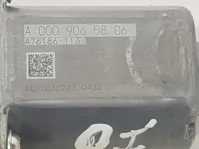 Автозапчастина б/у двиг скла задне ліво для clase c clase c familiar 2.0 cdi посилання на oem iam a2139060502  a2139060502