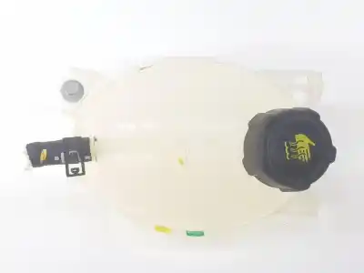 Second-hand car spare part coolant expansion tank for dacia duster ii 1.6 sce oem iam references 217104354r Second-hand car spare part coolant expansion tank for dacia duster ii 1.6 sce oem iam references 217104354r