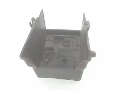 Second-hand car spare part medium for ford fiesta vi (cb1, ccn) 1.4 oem iam references 2016176  8v2110723ac