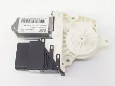 Автозапчасти б/у мотор заднего правого стекла за volkswagen golf vi variant (aj5) 1.6 tdi dpf ссылки oem iam 5k0959704c  5k0959704c